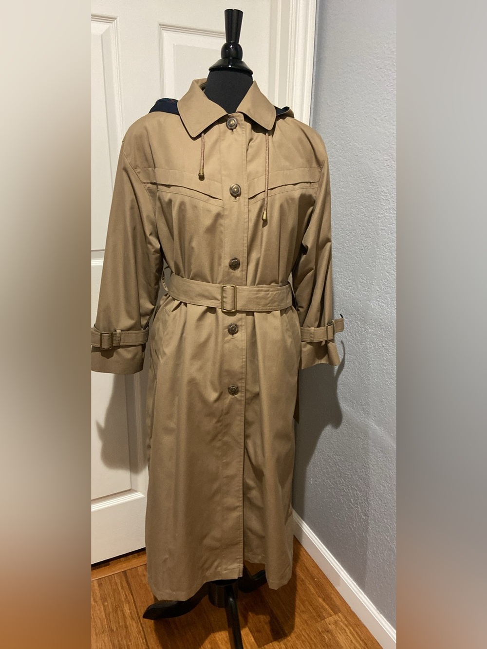 Vintage Women's Double-Breasted Brown Long Trench Coat with Belt